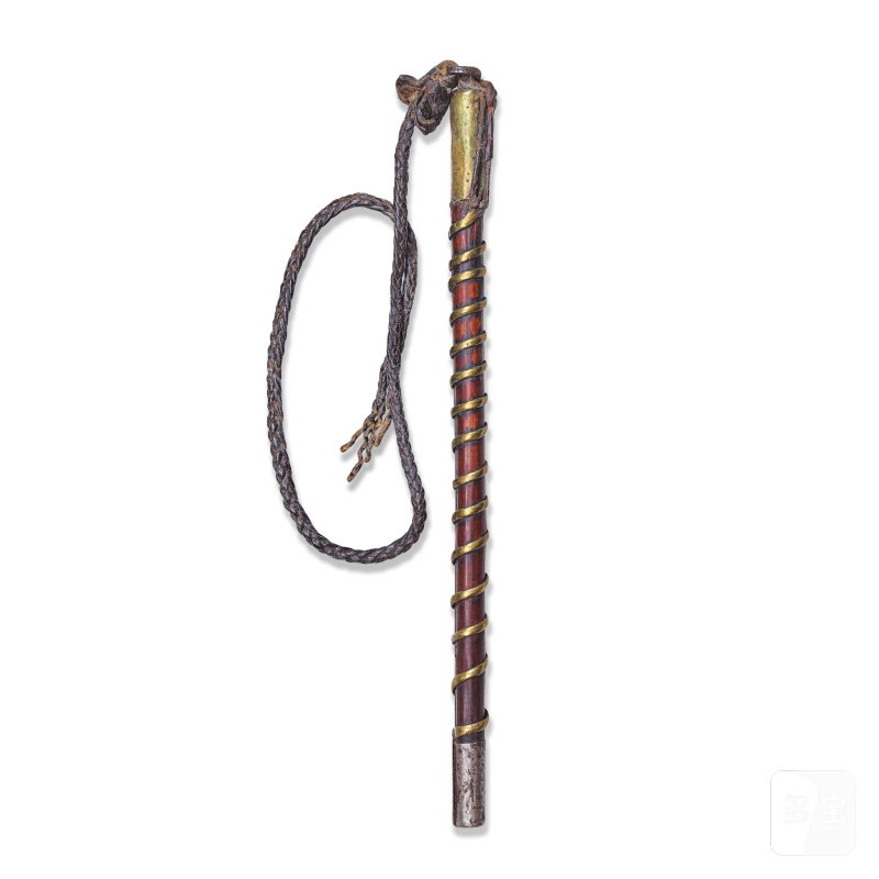 西藏 十九世紀 嵌金屬皮鞭 | A METAL MOUNTED LEATHER WHIP